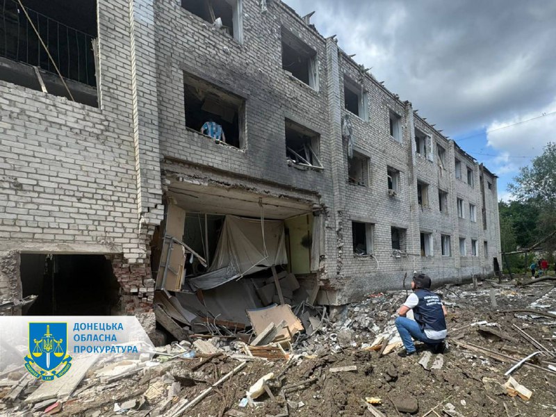 5 people wounded as result of missile strike with S-300 missiles in Sviatohirsk of Donetsk region