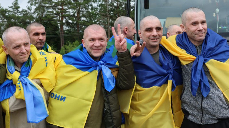 New group of Ukrainian POWs were released from captivity as part of Istanbul agreement 