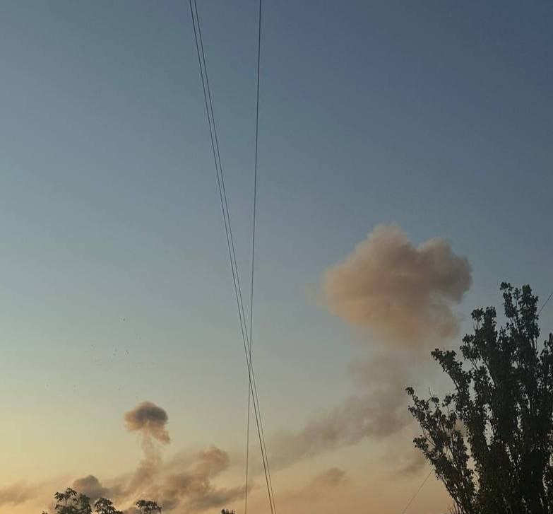 Violent explosions were reported in Sloviansk