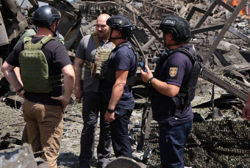 1 person killed, 20 wounded as result of missile strikes in Dnipro city. 2 killed, 3 wounded in Samar