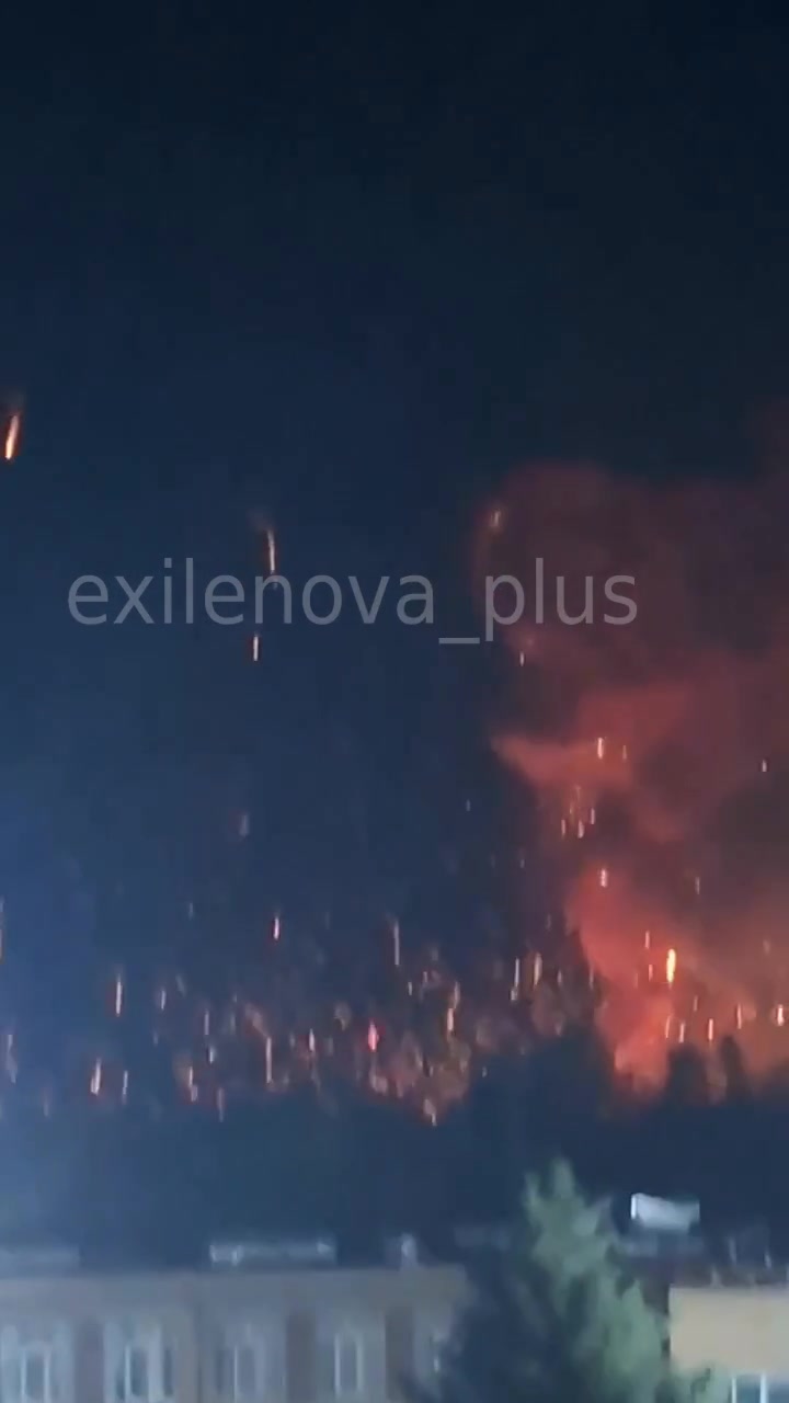 Explosions were reported at suspected ammunition depot in Khartsyzk at the occupied part of Donetsk region 