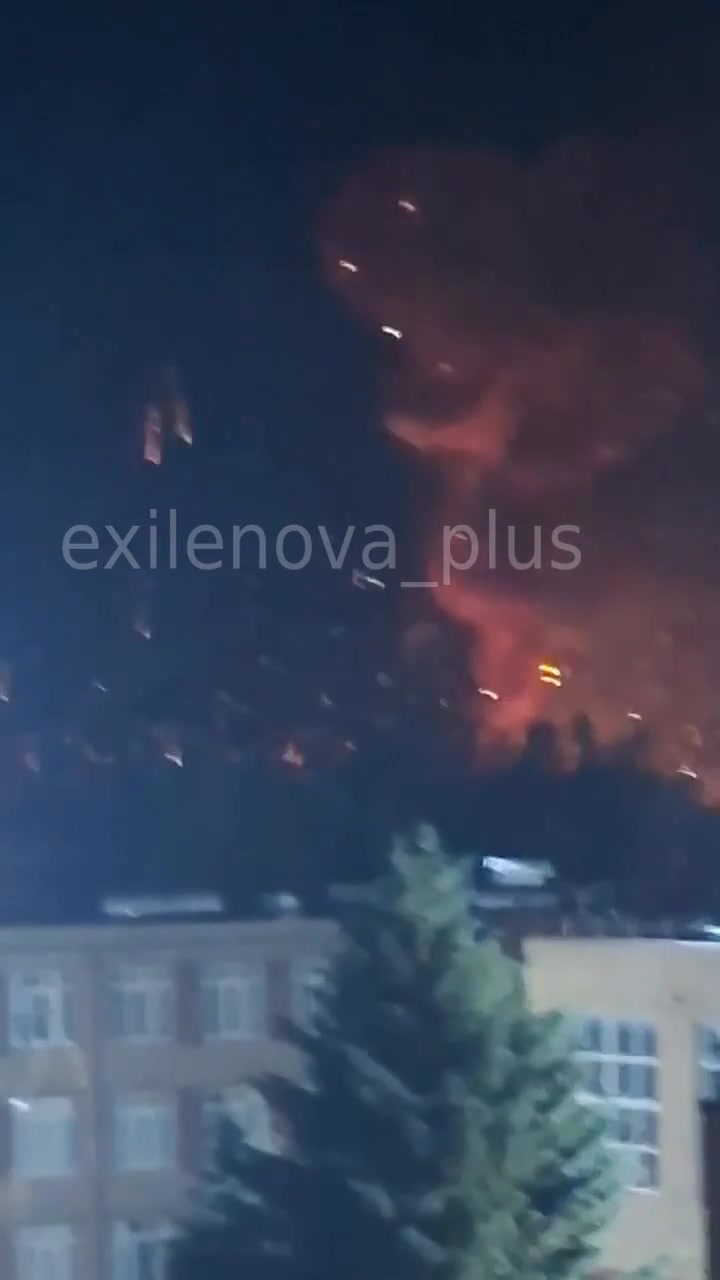 Explosions were reported at suspected ammunition depot in Khartsyzk at the occupied part of Donetsk region 