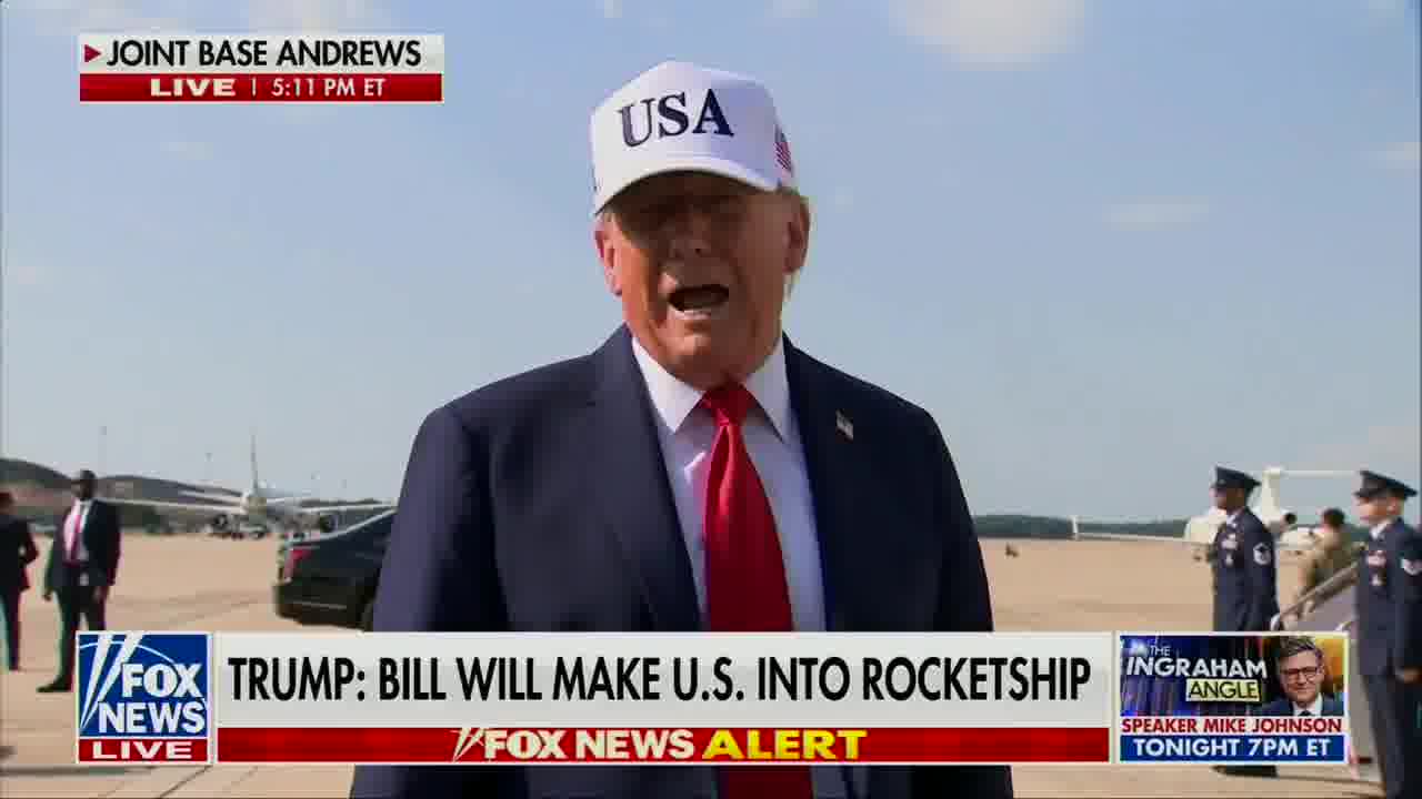 Trump puhelustaan Putinin kanssa: Keskustelimme myös Ukrainan sodasta, enkä ole siitä tyytyväinen. En edistynyt hänen kanssaan tänään lainkaan.