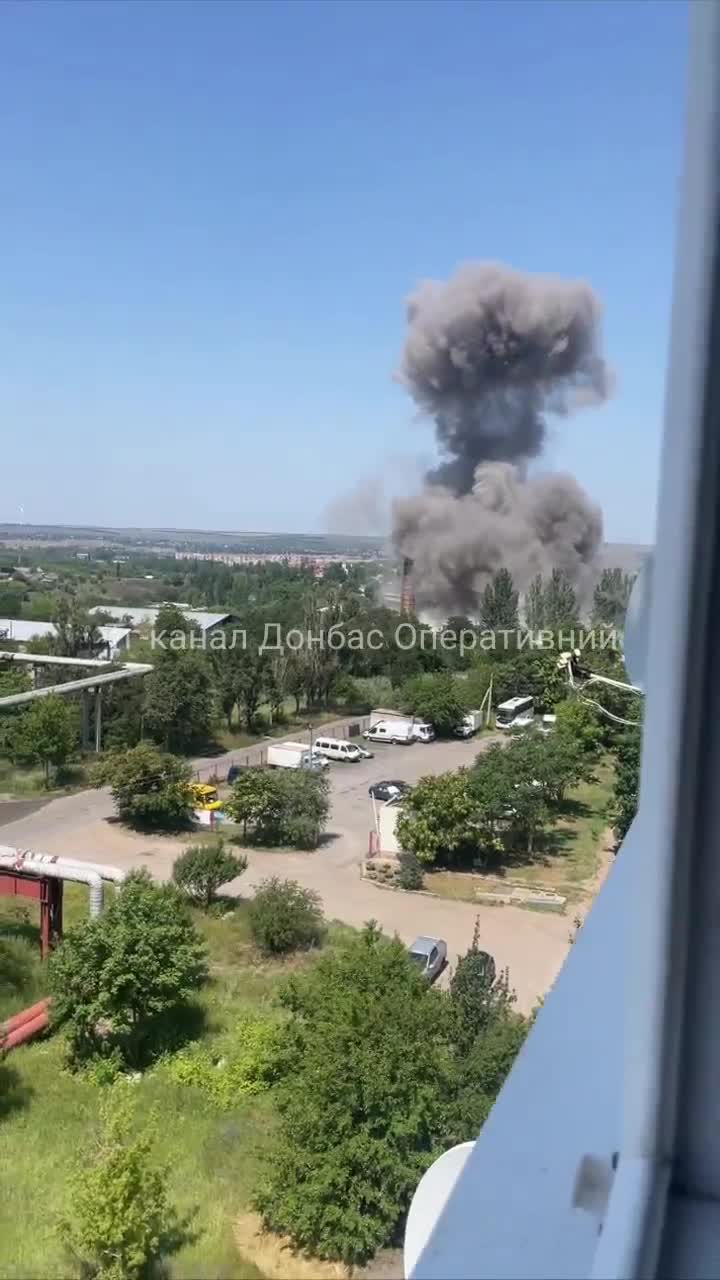 Airstrikes were reported in Kramatorsk