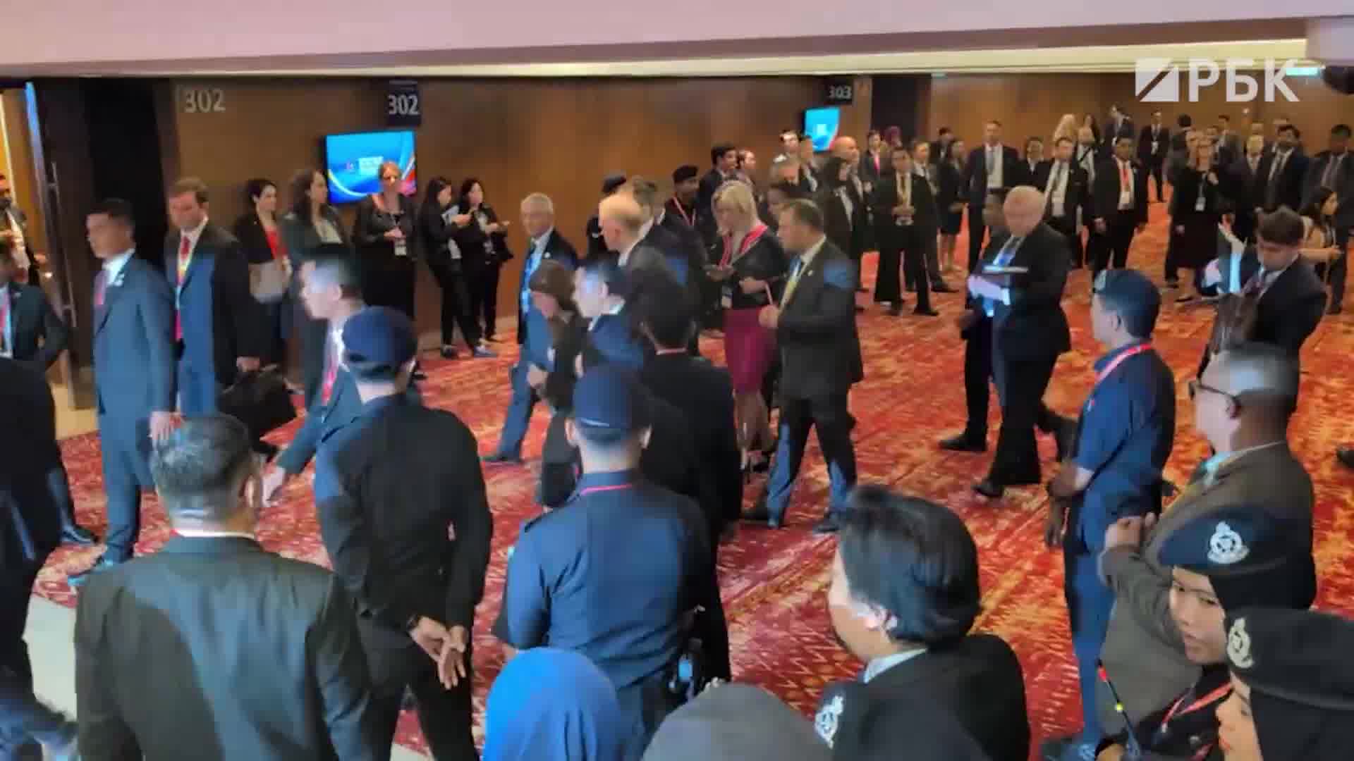 Lavrov and Rubio concluded the meeting, which lasted 50 minutes, reports an RBC correspondent.