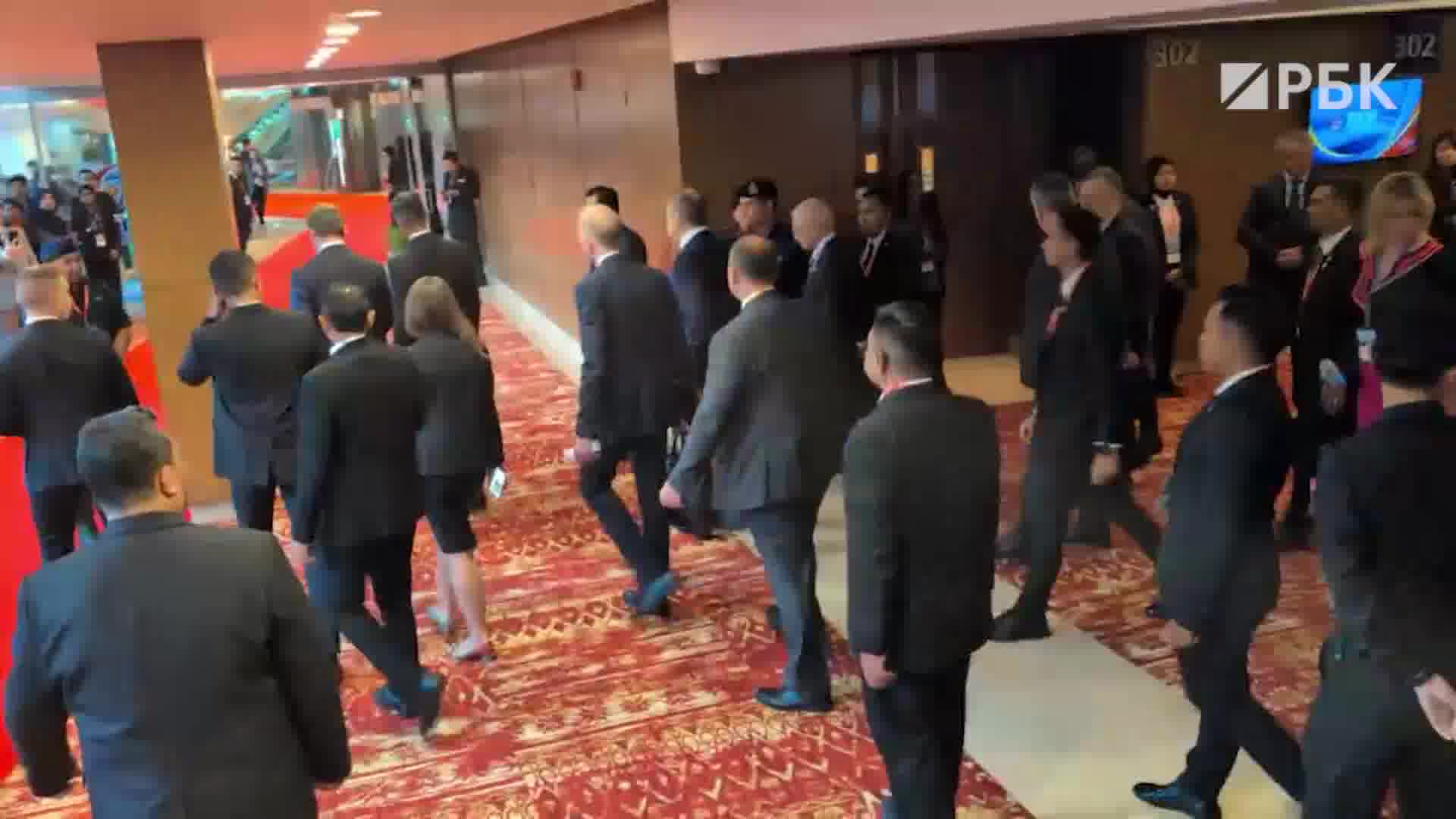 Lavrov and Rubio concluded the meeting, which lasted 50 minutes, reports an RBC correspondent.