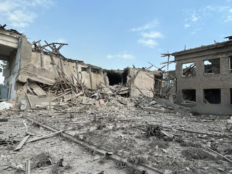 Russian aviation conducted airstrike with 2 FAB-250 bombs at the school in Kostiantynivka. No casualties