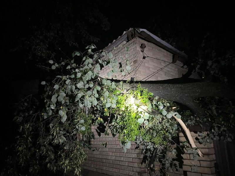 1 person killed, 5 wounded as result as violent storm in Kharkiv region
