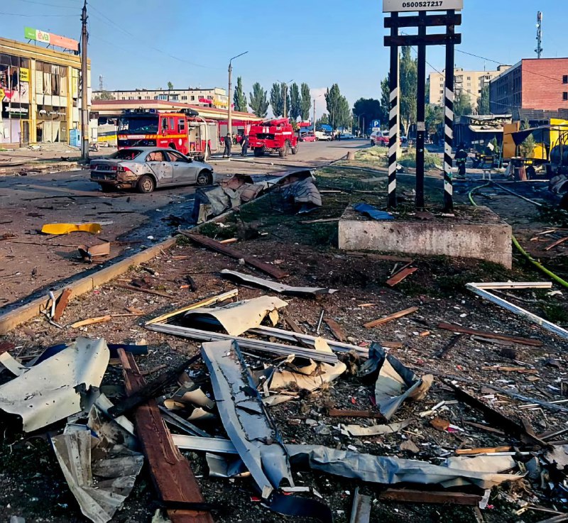 2 people killed, 17 wounded as result of Russian airstrike with FAB-500 UMPK glide bomb in Dobropillia, Donetsk region