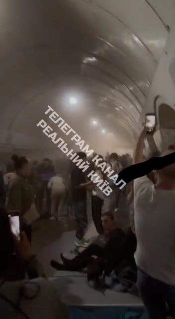 Fire at the Lukianivska metro station in Kyiv