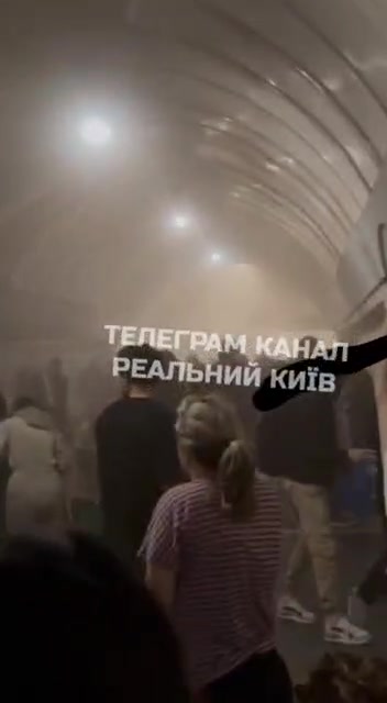 Fire at the Lukianivska metro station in Kyiv
