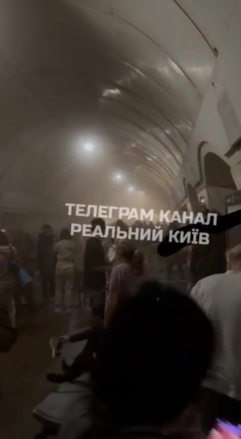 Fire at the Lukianivska metro station in Kyiv