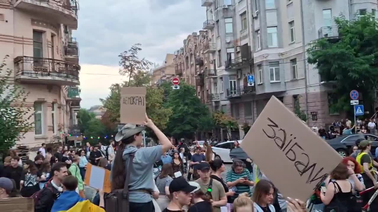 Protest gathered in Kyiv against law that limits independence of anti-corruption bodies in Ukraine 