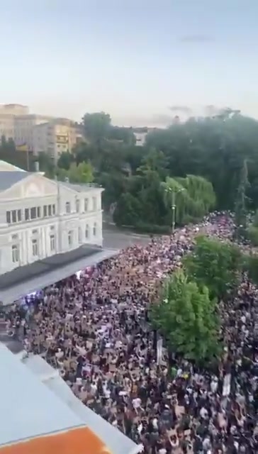 Several thousands protesters at the rally in Kyiv