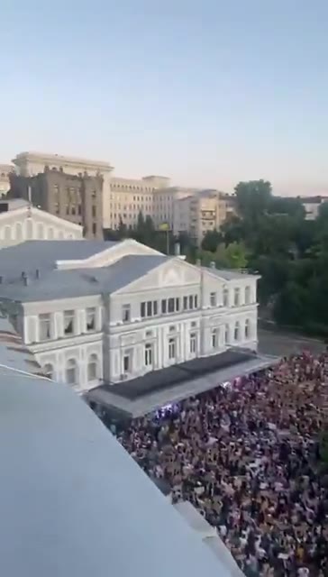 Several thousands protesters at the rally in Kyiv
