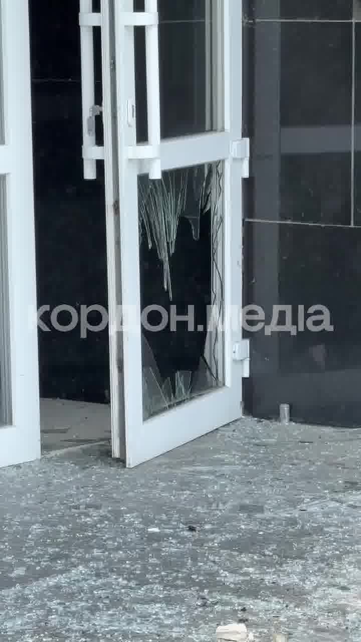 Дрони атакували будівлю обласної адміністрації в Сумській області