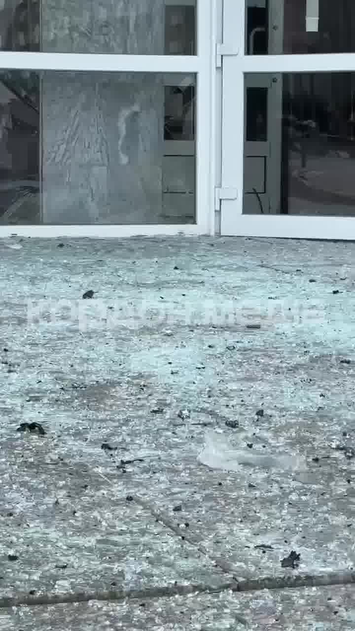 Дрони атакували будівлю обласної адміністрації в Сумській області