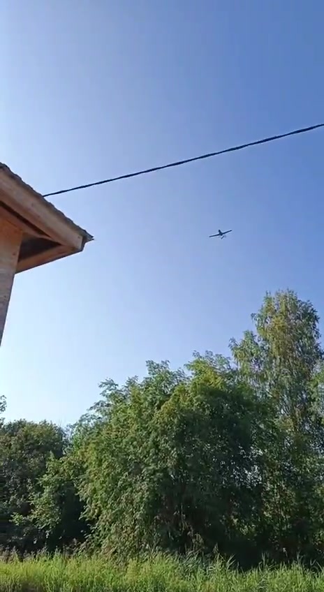 Drones reportedly flying over Leningrad region, Pulkovo airport has suspended operations