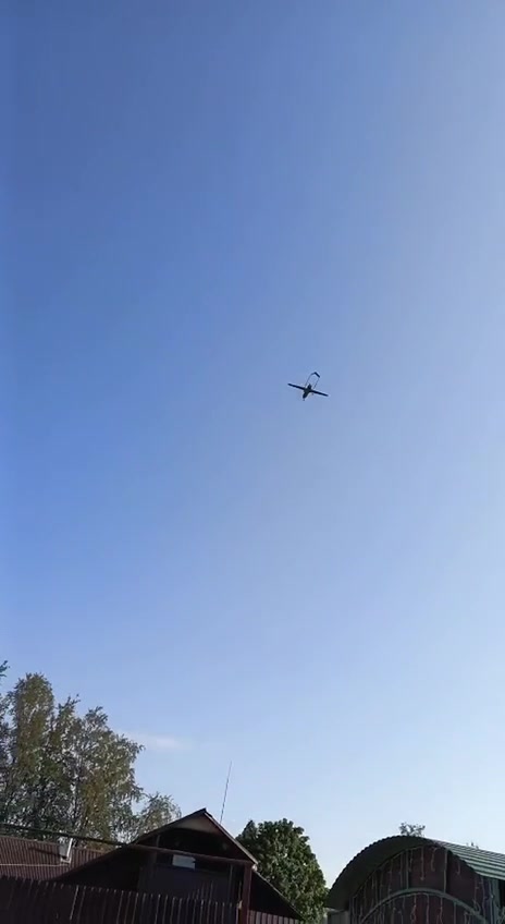 Drones reportedly flying over Leningrad region, Pulkovo airport has suspended operations