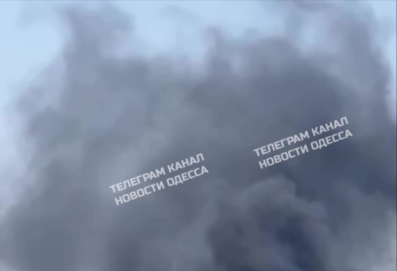 Explosions were reported in Odesa and Odesa district, - Shahed-type drones raid