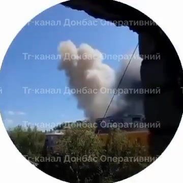 Дим се диже након снажних експлозија у Дружковки