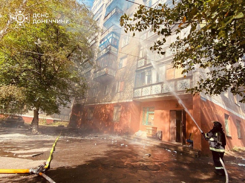 Једна особа повређена у руском нападу на стамбену кућу у Краматорску током ноћи