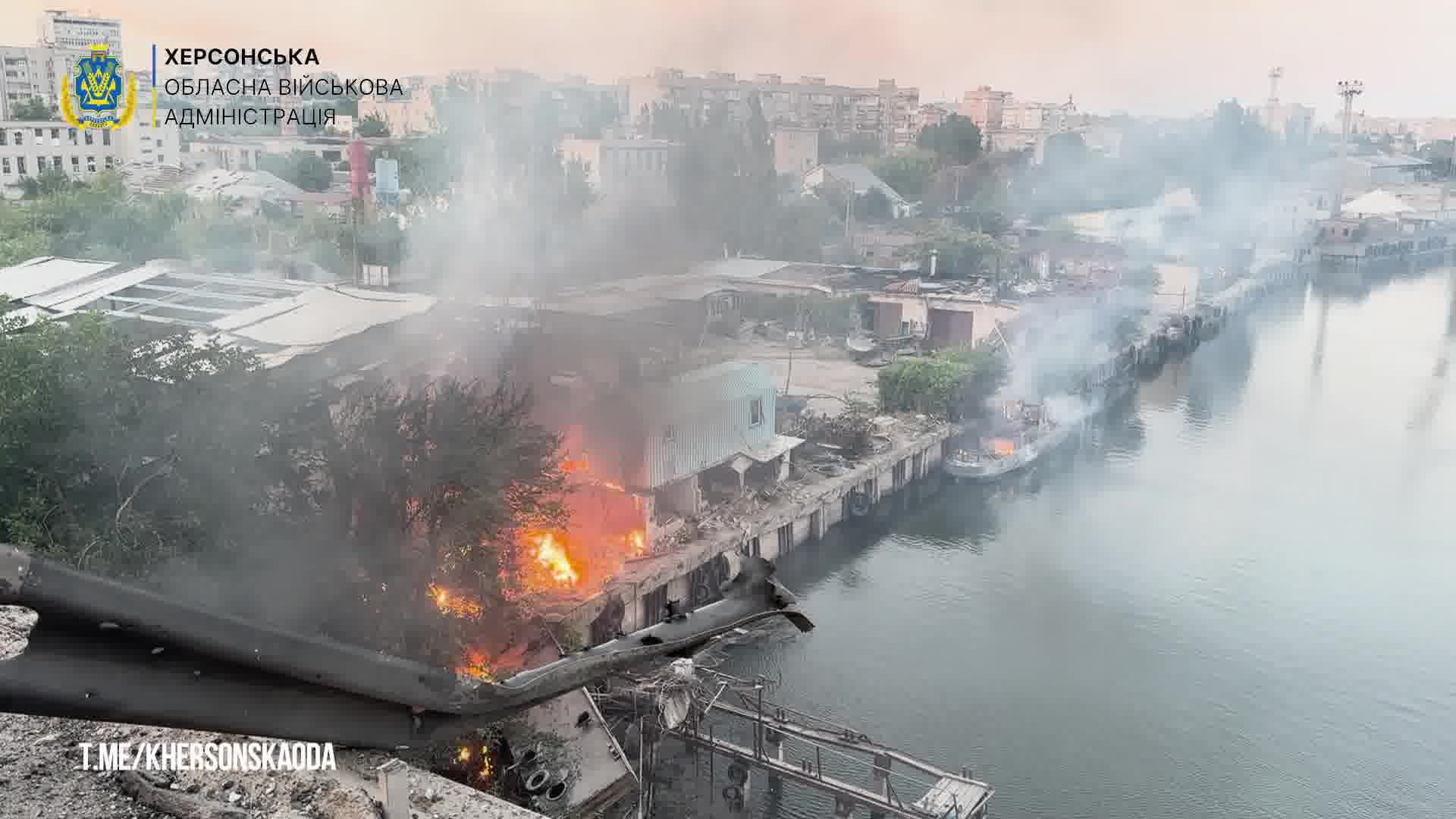 Због оштећења моста у Херсону, локалне власти позивају цивиле у округу Корабелни на евакуацију