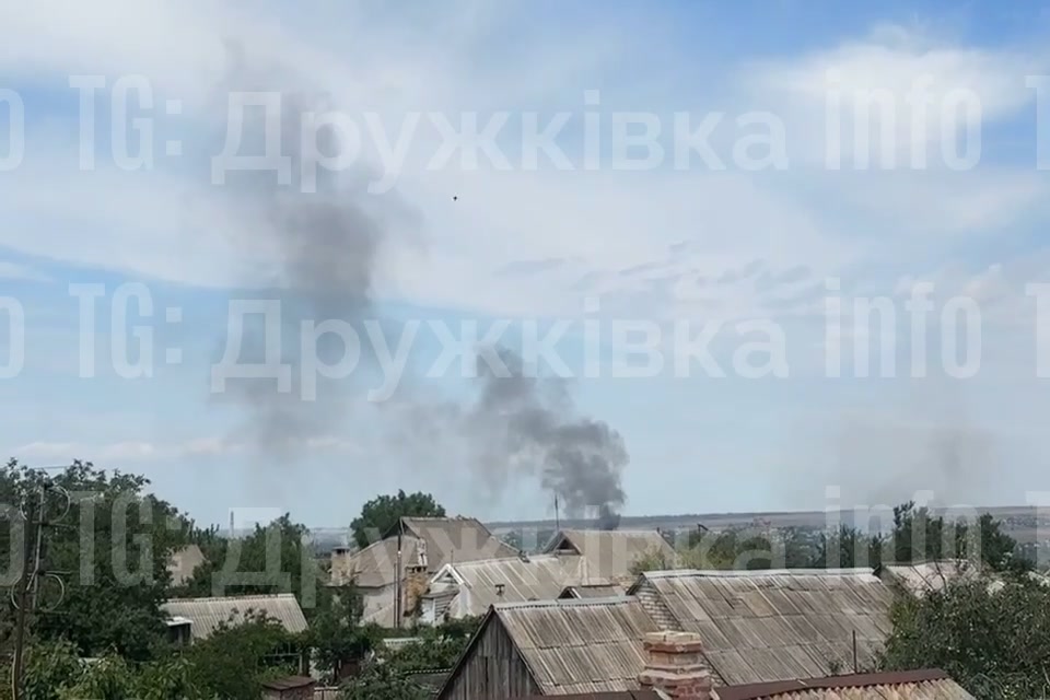 Brand i Druzhkivka efter ett flyganfall