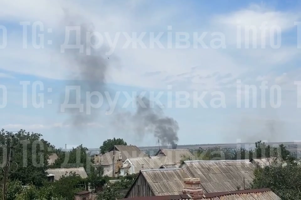 Brand i Druzhkivka efter ett flyganfall