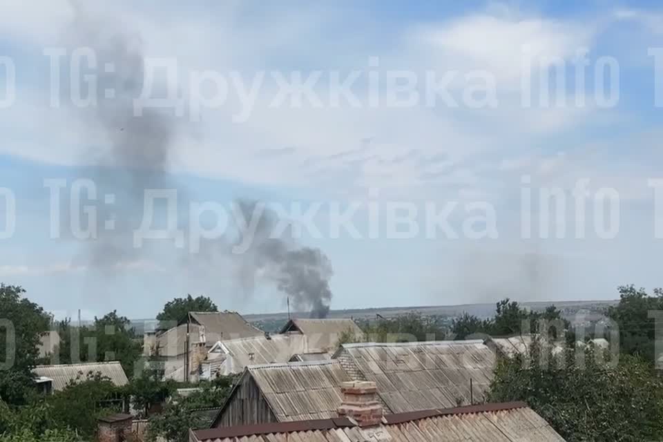 Brand i Druzhkivka efter ett flyganfall