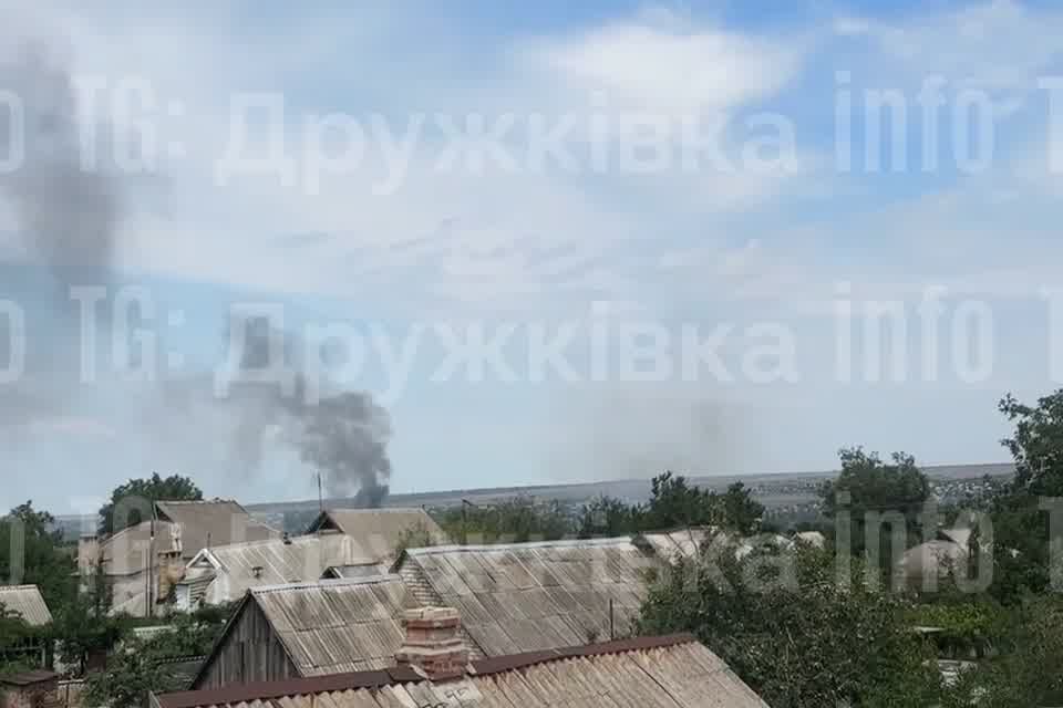 Brand i Druzhkivka efter ett flyganfall