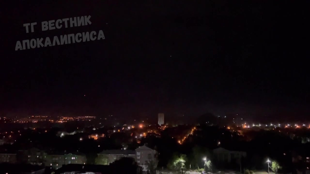 كان الدفاع الجوي نشطًا في دونيتسك