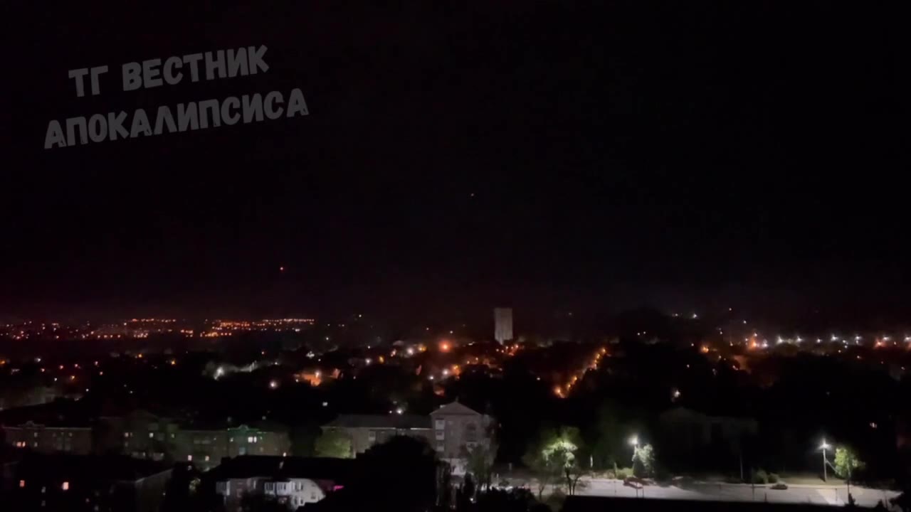 كان الدفاع الجوي نشطًا في دونيتسك