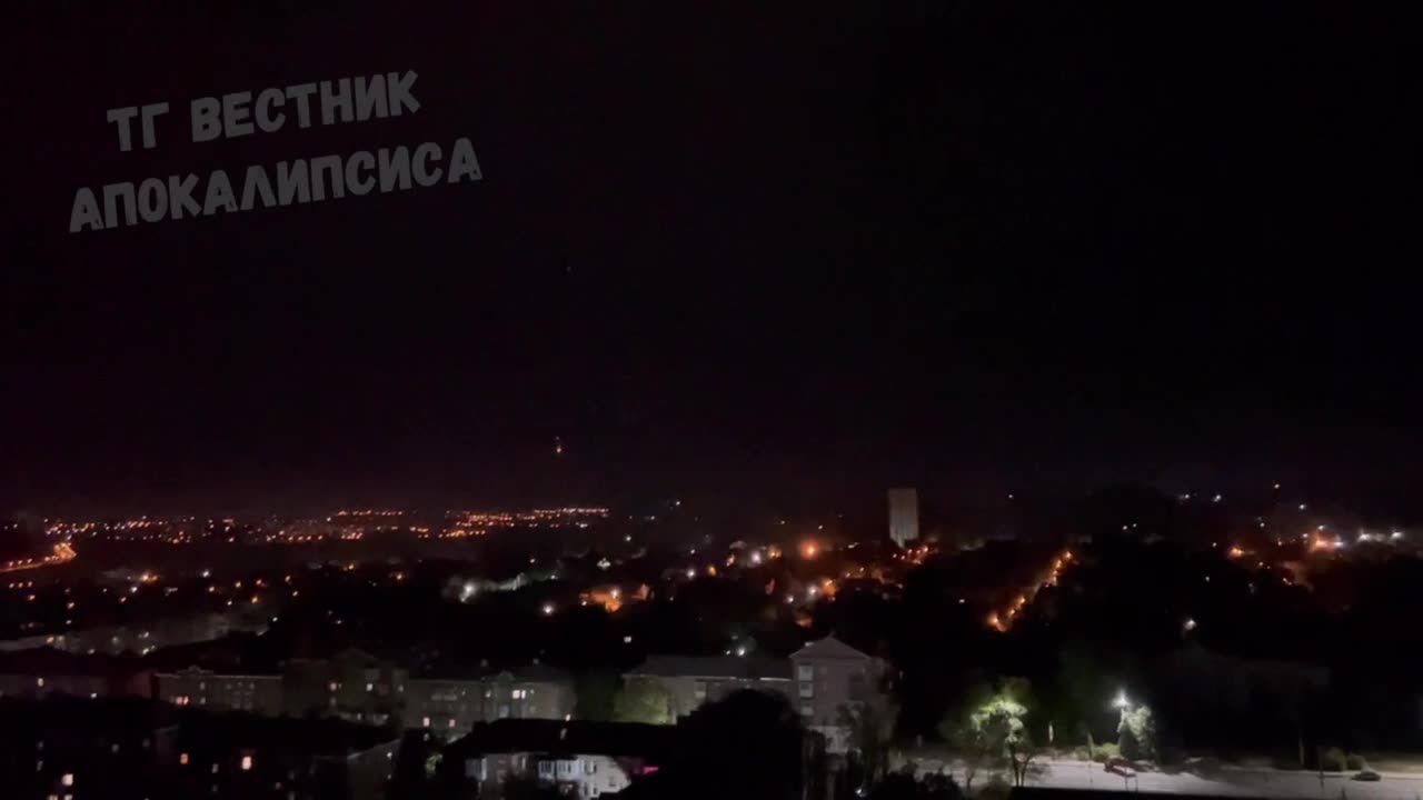 كان الدفاع الجوي نشطًا في دونيتسك