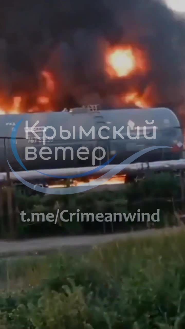 Ukrainian Special operation forces have destroyed an echelon with fuel in occupied Dzhankoi