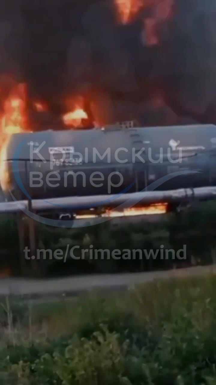 Ukrainian Special operation forces have destroyed an echelon with fuel in occupied Dzhankoi