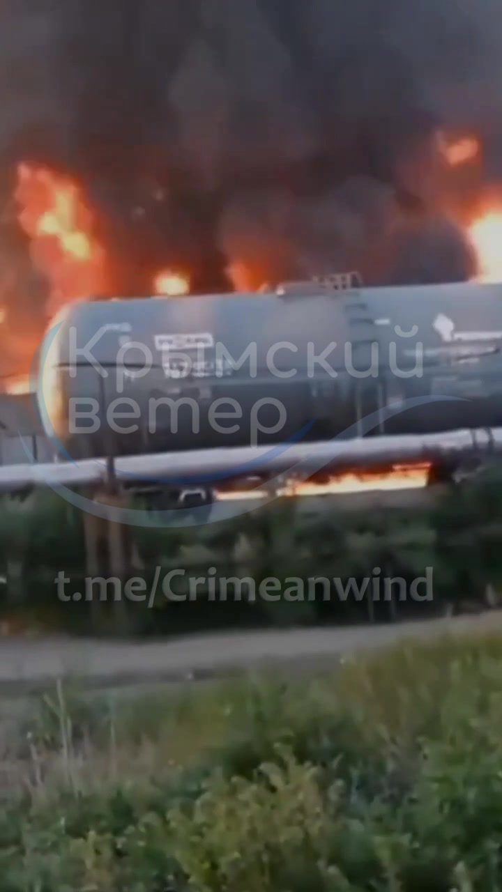 Ukrainian Special operation forces have destroyed an echelon with fuel in occupied Dzhankoi