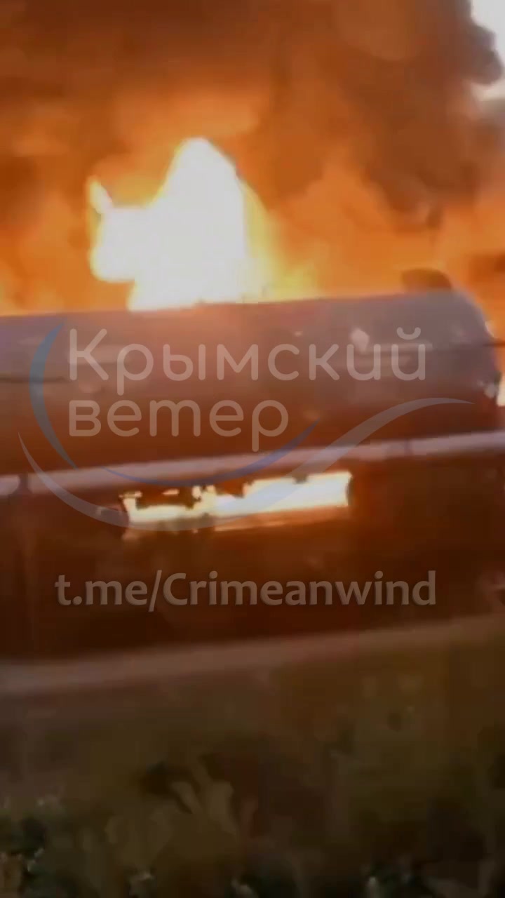 Ukrainian Special operation forces have destroyed an echelon with fuel in occupied Dzhankoi