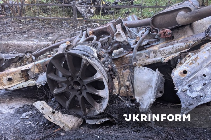 Damages in Vyshhorod by debris 