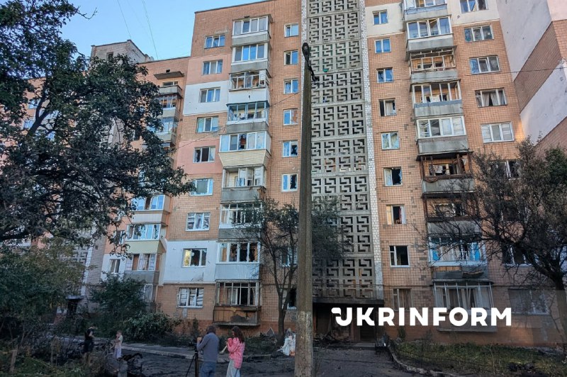 Damages in Vyshhorod by debris 