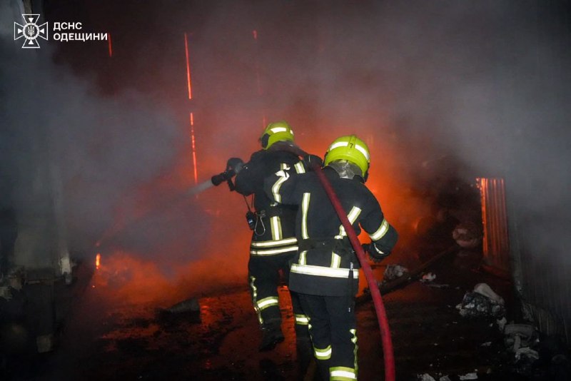 Several fires caused by drone raid in Odesa overnight 