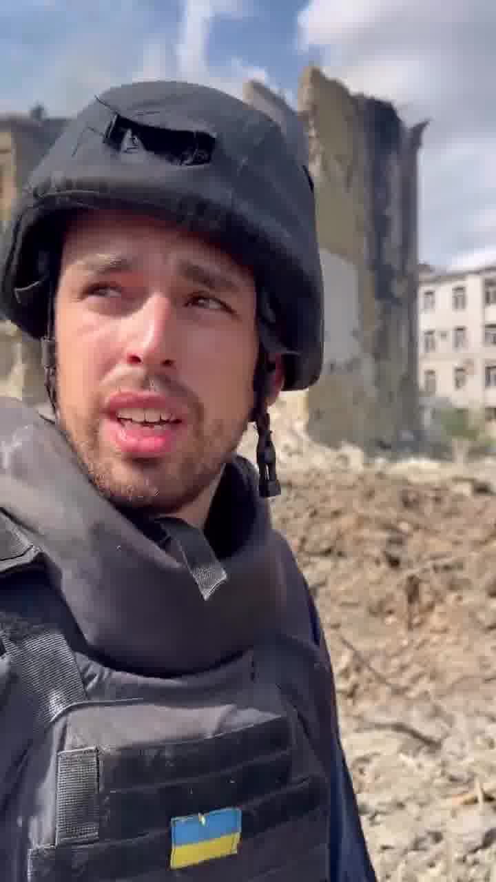 Airstrikes destroyed a hospital in Kostiantynivka