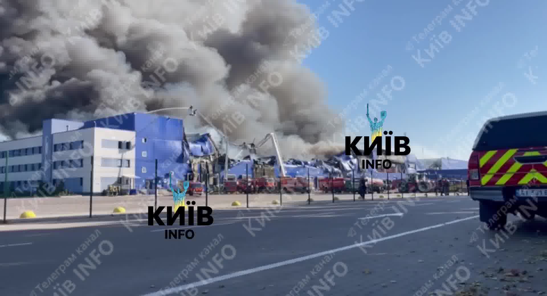 Kyiv region: logistics center of the largest household and building goods retailer Epicenter destroyed. After Russian drone strike, the building was completely destroyed
