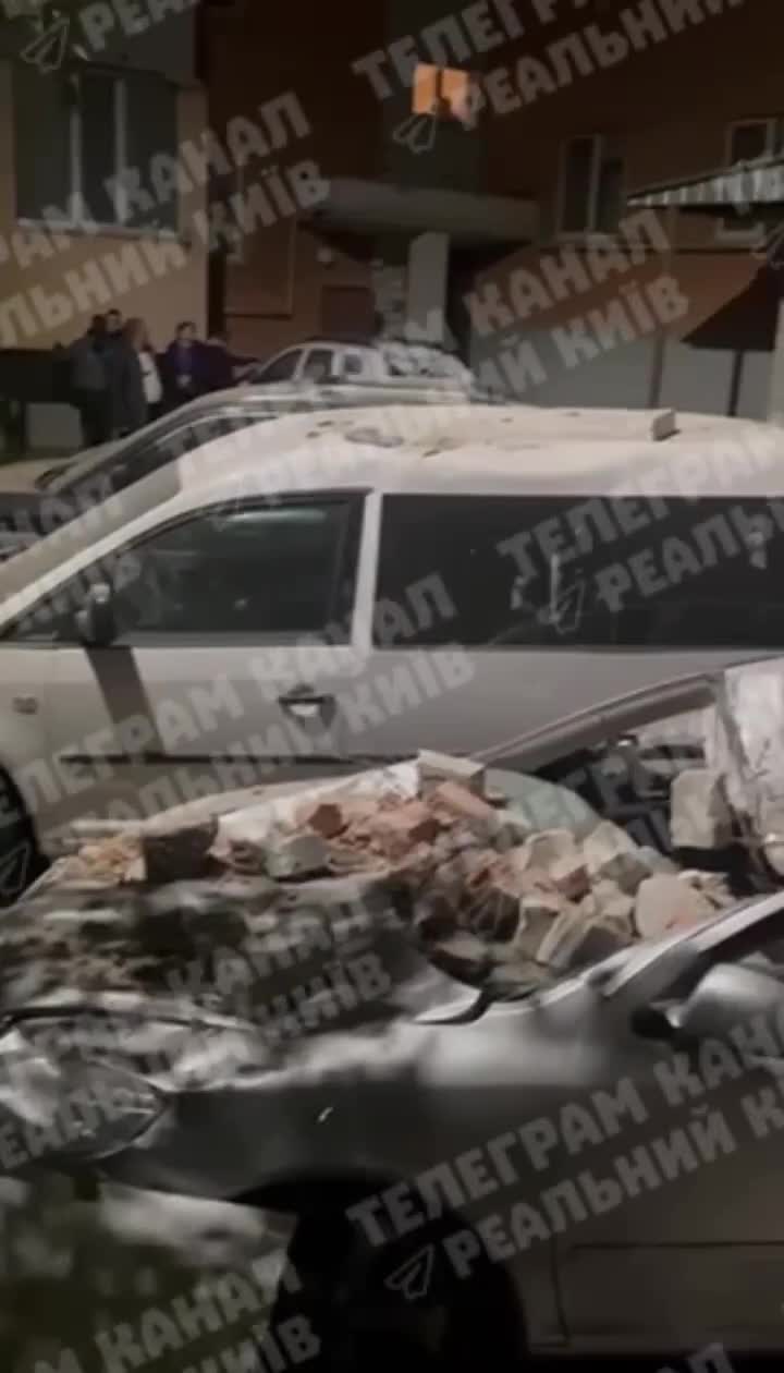 Poškodenie obytného domu v Bielej Cerkve v dôsledku útoku dronom