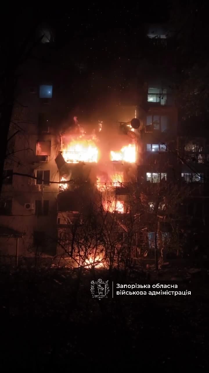 Residential house is on fire in Zaporizhzhia