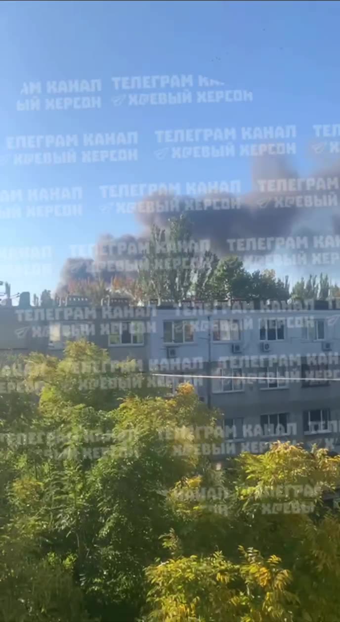 Big fire in Kherson, Russian army attacking rescuers attempting to extinguish the fire