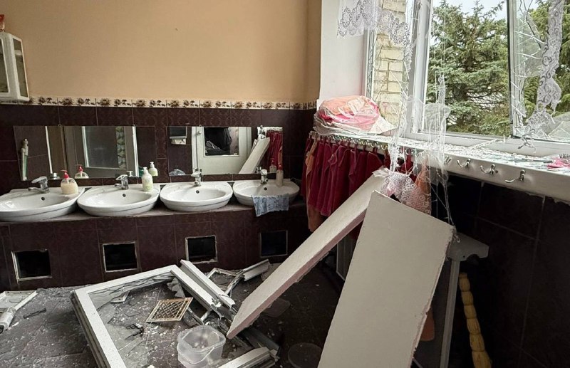 A school and a childreengarten damaged in Lviv 