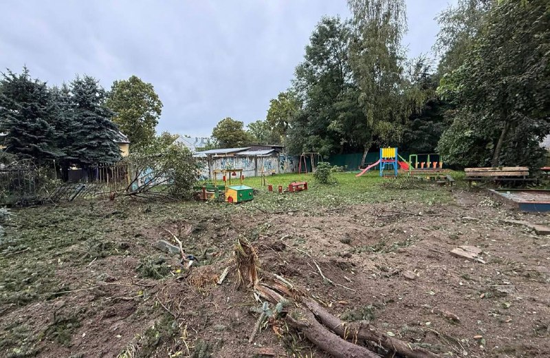 A school and a childreengarten damaged in Lviv 
