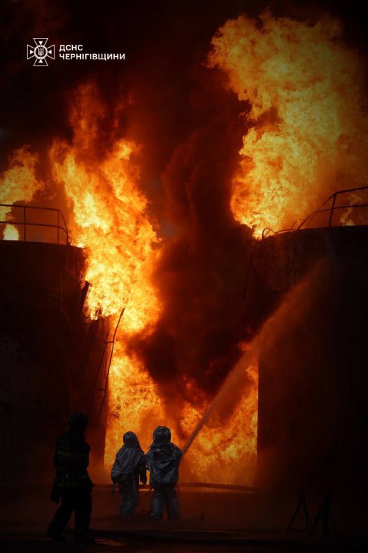 Zelensky: This night, Ukraine was again under a combined Russian attack - more than 50 missiles and about 500 strike drones. Сruise missiles, Shahed-type drones, and even Kinzhal missiles. Lviv, Ivano-Frankivsk, Zaporizhia, Chernihiv, Sumy, Kharkiv, Kherson, Odesa, Kirovohrad regions were under attack. As of now information about 10 injured and 5 killed people