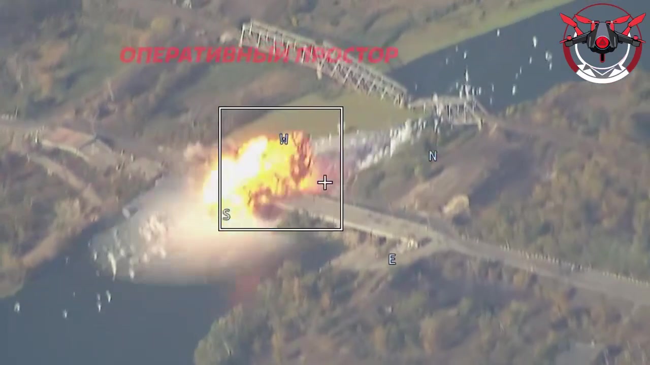 Russian air strike at the bridge over Siverskiy Donets river near Raihorodok